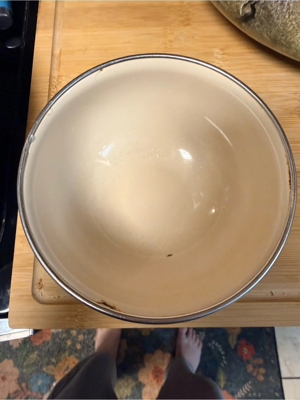 Vintage Cream Ceramic Mixing Bowl with Duck and Ribbon Motif